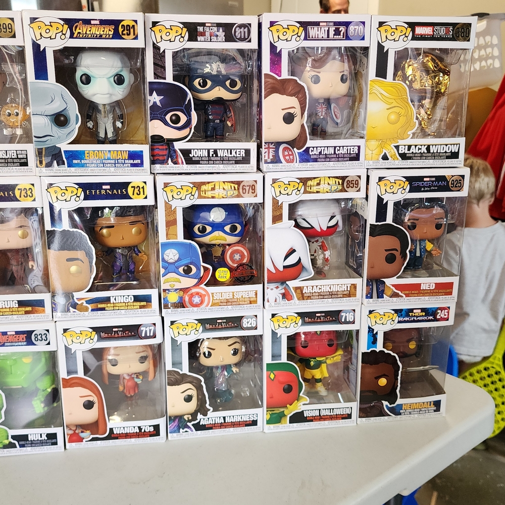 15 X Funko Pop Marvel Vinyl Figure Collection